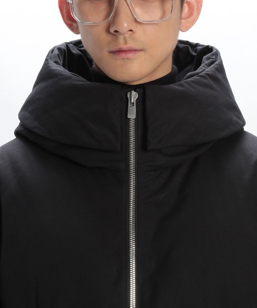 STERNBERG（スタンバーグ）の「Brewed Proteinパファーダウン