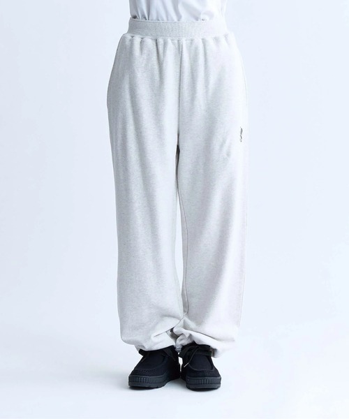 ROXY(ロキシー)の「BORN TO BE ROXY PANT/ロキシードローコード付きワイドシルエットスウェットパンツ(スウェットパンツ・レディース・ブラック/ブラウン/グレー・SMALL/MEDIUM/LARGE)」の9枚目の写真