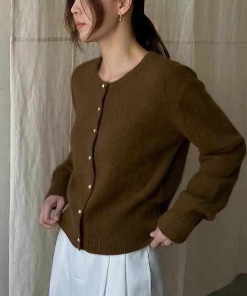 sakishimatokyo（サキシマトーキョー）の「クルーネックカーディガン/カーデ/金ボタン/ゴールド（カーディガン/ボレロ・レディース・チャコールグレー/ブルー/オフホワイト/ボルドー/グリーン/ブラウン/ブラック・FREE）」の4枚目の写真