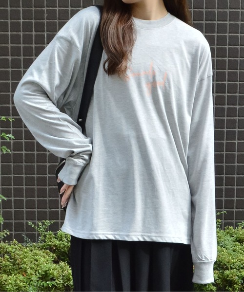 spiritoso(スピリトーゾ)の「【spiritoso】ニュアンスカップル ロンTEE(Tシャツ/カットソー・レディース・杢グレー/ネイビー・FREE)」の12枚目の写真