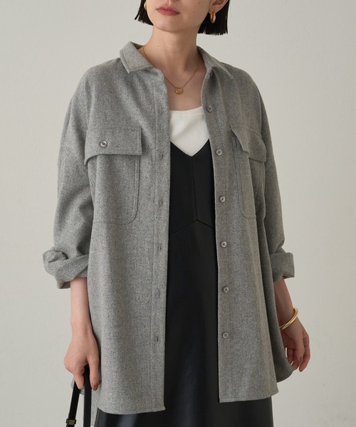 LOUNGEDRESS（ラウンジドレス）の「刺繍ウールシャツ（シャツ/ブラウス・レディース・グレー/オフホワイト/グレー系その他・FREE）」の3枚目の写真