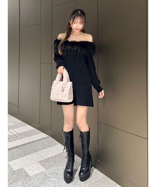 EATME(イートミー)の「フェイクファーショルダーバッグ(ハンドバッグ・レディース・ブラック/アイボリー/ピンク・FREE)」の6枚目の写真