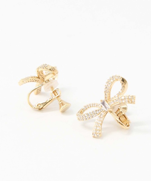 Gready Brilliant（グレディブリリアン）の「ビジューリボンイヤリング（イヤリング・レディース・ゴールド・FREE）」の4枚目の写真