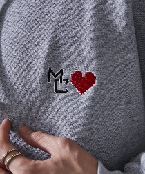 セール】【MAISON CLUB】ワンポイントハート刺繍パーカー