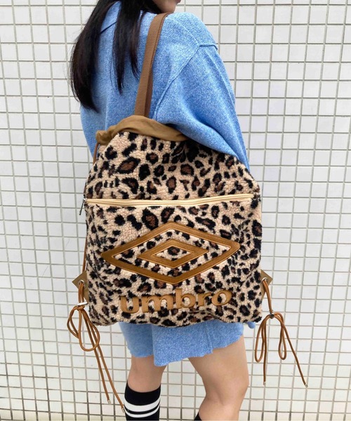 UMBRO Casselini フェイクボアナップサック アニマル柄 リュック UMBRO × Casselini]フェイクボアナップサック（バックパック