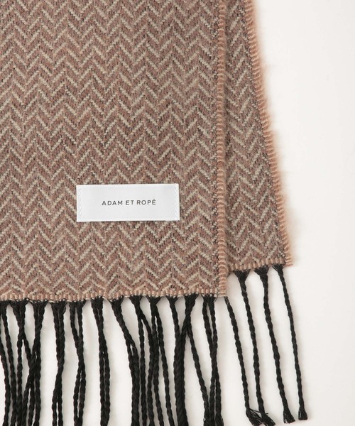 ADAM ET ROPE'（アダムエロペ）の「《イタリア製》へリンボーンマフラー（マフラー・メンズ・ベージュ/ネイビー/ブラック・FREE）」の6枚目の写真
