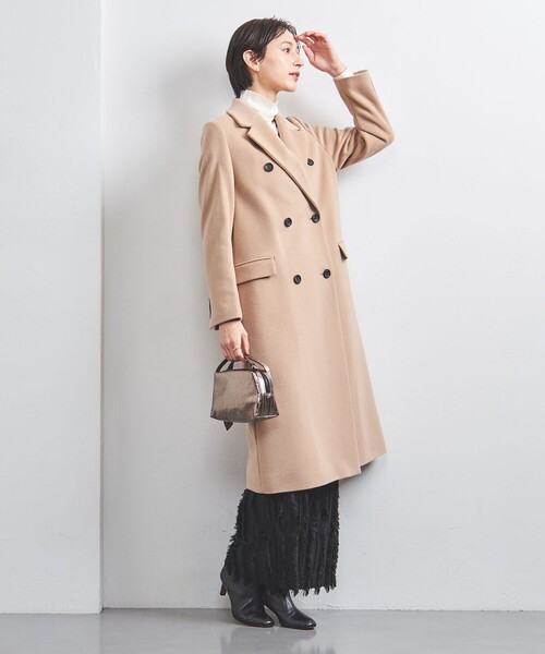 UNITED ARROWS(ユナイテッドアローズ)の「ダブルブレスト テーラード コート(チェスターコート・レディース・ベージュ/ネイビー/その他1・36/40/38)」の4枚目の写真