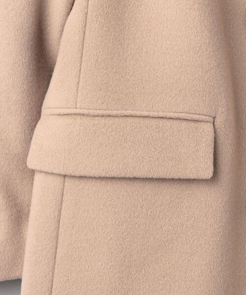 UNITED ARROWS(ユナイテッドアローズ)の「ダブルブレスト テーラード コート(チェスターコート・レディース・ベージュ/ネイビー/その他1・36/40/38)」の20枚目の写真