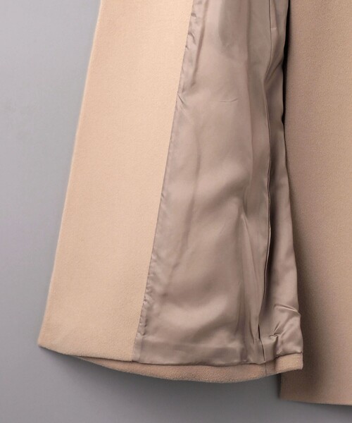 UNITED ARROWS(ユナイテッドアローズ)の「ダブルブレスト テーラード コート(チェスターコート・レディース・ベージュ/ネイビー/その他1・36/40/38)」の22枚目の写真