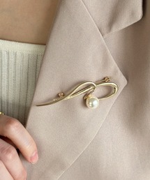 iso（イソ）の「メタル×パールブローチ（ブローチ/コサージュ）」