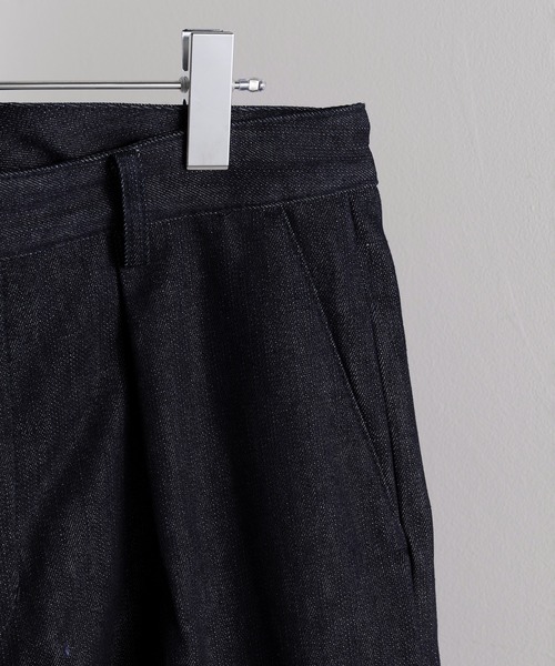 NewAnce(ニュアンス)の「【NewAnce】New Cinch Buckles Denim Pants / シンチバックデニムパンツ(デニムパンツ・メンズ・インディゴブルー・S/M/L)」の3枚目の写真
