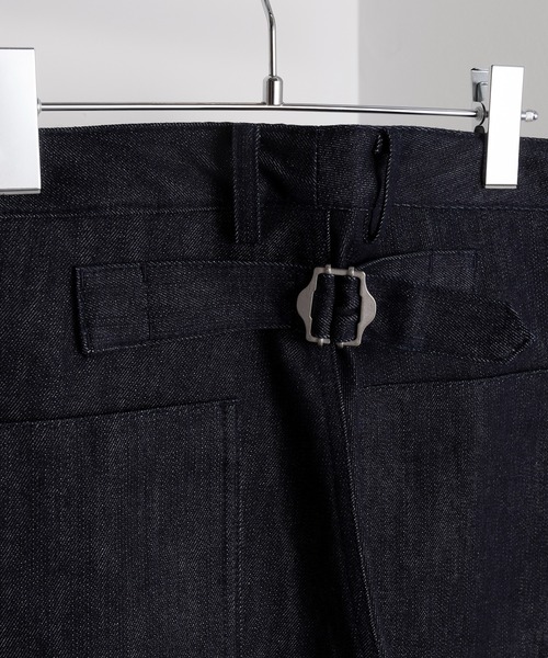 NewAnce(ニュアンス)の「【NewAnce】New Cinch Buckles Denim Pants / シンチバックデニムパンツ(デニムパンツ・メンズ・インディゴブルー・S/M/L)」の4枚目の写真