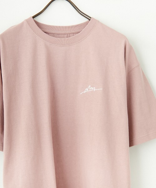 【WEB先行予約】[MANHATTAN PORTAGE/マンハッタンポーテージ] 別注 手描き風ロゴ バックプリントTシャツ（Tシャツ/カットソー）｜Manhattan Portage（マンハッタンポーテージ） pattayablatt.com