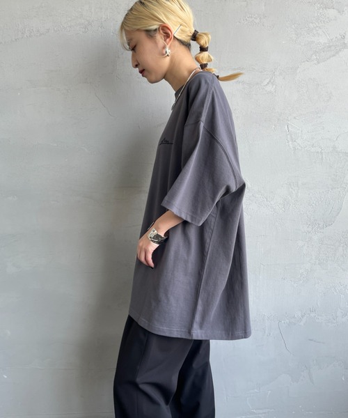 Manhattan Portage（マンハッタンポーテージ）の「[MANHATTAN PORTAGE/マンハッタンポーテージ] 別注 手描き風ロゴ バックプリントTシャツ（Tシャツ/カットソー・レディース・ピンク/ホワイト/チャコール・XL/L/M/S）」の20枚目の写真