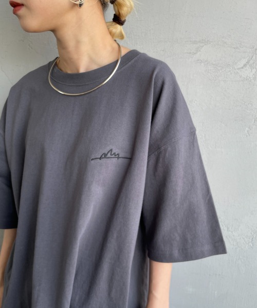 【WEB先行予約】[MANHATTAN PORTAGE/マンハッタンポーテージ] 別注 手描き風ロゴ バックプリントTシャツ（Tシャツ/カットソー）｜Manhattan Portage（マンハッタンポーテージ） pattayablatt.com