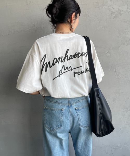 Manhattan Portage（マンハッタンポーテージ）の「[MANHATTAN PORTAGE/マンハッタンポーテージ] 別注 手描き風ロゴ バックプリントTシャツ（Tシャツ/カットソー・レディース・ピンク/ホワイト/チャコール・XL/L/M/S）」の7枚目の写真