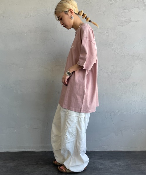 【WEB先行予約】[MANHATTAN PORTAGE/マンハッタンポーテージ] 別注 手描き風ロゴ バックプリントTシャツ（Tシャツ/カットソー）｜Manhattan Portage（マンハッタンポーテージ） pattayablatt.com