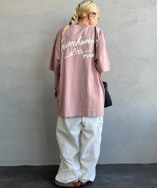 【WEB先行予約】[MANHATTAN PORTAGE/マンハッタンポーテージ] 別注 手描き風ロゴ バックプリントTシャツ（Tシャツ/カットソー）｜Manhattan Portage（マンハッタンポーテージ） pattayablatt.com