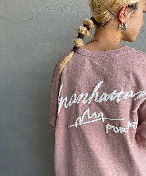 【WEB先行予約】[MANHATTAN PORTAGE/マンハッタンポーテージ] 別注 手描き風ロゴ バックプリントTシャツ（Tシャツ/カットソー）｜Manhattan Portage（マンハッタンポーテージ） pattayablatt.com