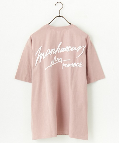 【WEB先行予約】[MANHATTAN PORTAGE/マンハッタンポーテージ] 別注 手描き風ロゴ バックプリントTシャツ（Tシャツ/カットソー）｜Manhattan Portage（マンハッタンポーテージ） pattayablatt.com