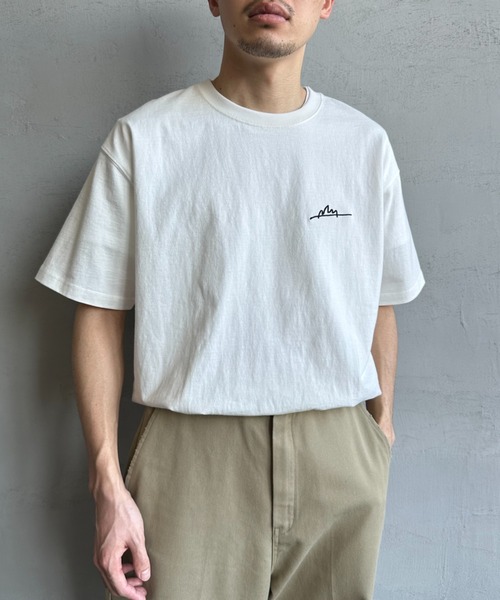 【WEB先行予約】[MANHATTAN PORTAGE/マンハッタンポーテージ] 別注 手描き風ロゴ バックプリントTシャツ（Tシャツ/カットソー）｜Manhattan Portage（マンハッタンポーテージ） pattayablatt.com