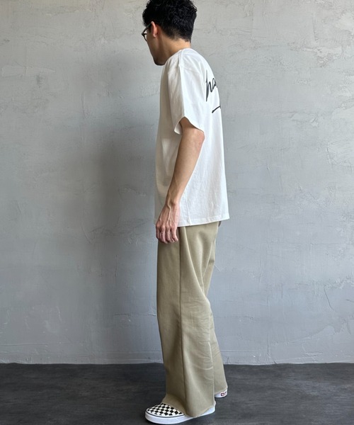 【WEB先行予約】[MANHATTAN PORTAGE/マンハッタンポーテージ] 別注 手描き風ロゴ バックプリントTシャツ（Tシャツ/カットソー）｜Manhattan Portage（マンハッタンポーテージ） pattayablatt.com