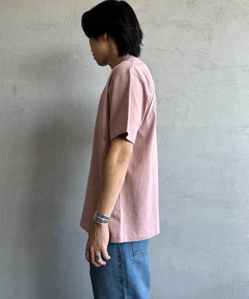 【WEB先行予約】[MANHATTAN PORTAGE/マンハッタンポーテージ] 別注 手描き風ロゴ バックプリントTシャツ（Tシャツ/カットソー）｜Manhattan Portage（マンハッタンポーテージ） pattayablatt.com