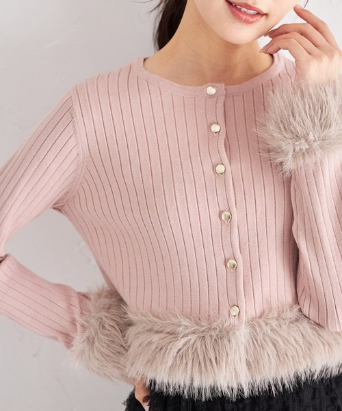 tocco closet（トッコ　クローゼット）の「ふわふわファー付きスパンコール入りリブニットカーディガン（カーディガン/ボレロ・レディース・ピンク/アイボリー/ブラック・M）」の3枚目の写真