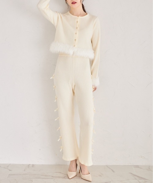 tocco closet（トッコ　クローゼット）の「ふわふわファー付きスパンコール入りリブニットカーディガン（カーディガン/ボレロ・レディース・ピンク/アイボリー/ブラック・M）」の4枚目の写真