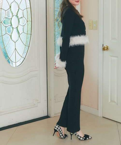 tocco closet（トッコ　クローゼット）の「ふわふわファー付きスパンコール入りリブニットカーディガン（カーディガン/ボレロ・レディース・ピンク/アイボリー/ブラック・M）」の12枚目の写真