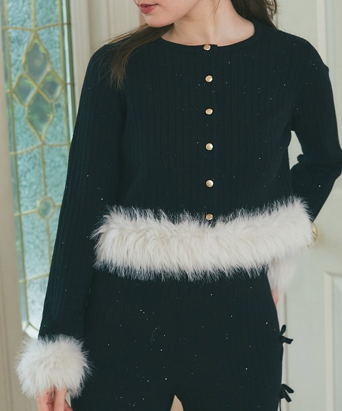 tocco closet（トッコ　クローゼット）の「ふわふわファー付きスパンコール入りリブニットカーディガン（カーディガン/ボレロ・レディース・ピンク/アイボリー/ブラック・M）」の13枚目の写真