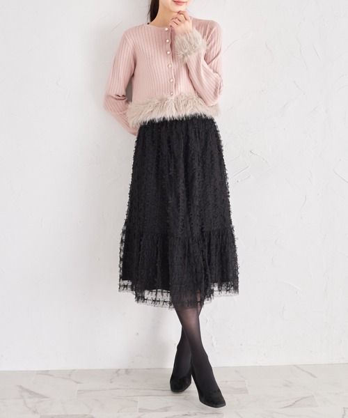 tocco closet（トッコ　クローゼット）の「ふわふわファー付きスパンコール入りリブニットカーディガン（カーディガン/ボレロ・レディース・ピンク/アイボリー/ブラック・M）」の16枚目の写真