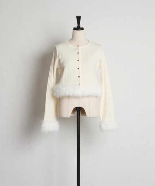 tocco closet（トッコ　クローゼット）の「ふわふわファー付きスパンコール入りリブニットカーディガン（カーディガン/ボレロ・レディース・ピンク/アイボリー/ブラック・M）」の19枚目の写真