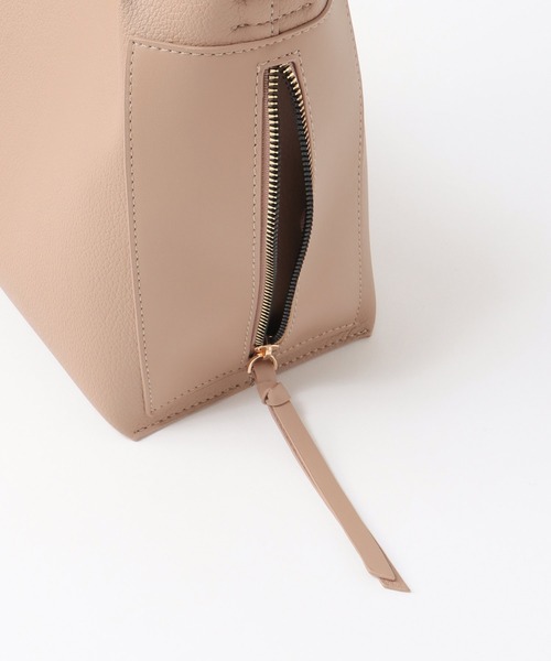 Three Four Time(スリーフォータイム)の「サイドポケットミニトート付きソフトBAG(ショルダーバッグ・レディース・ブラック/ベージュ・FREE)」の14枚目の写真