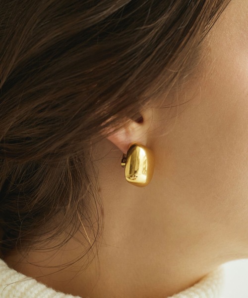 CENE（セネ）の「【CENE】セネ/スクエアイヤリング（イヤリング・レディース・シルバー/ゴールド・FREE）」の5枚目の写真
