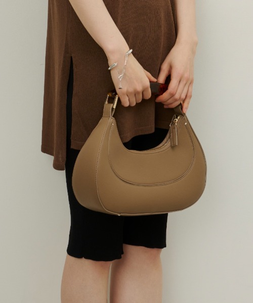 LE VERNIS（ル・ベルニ）の「LE VERNIS(ル・ベルニ)Marble horn bag（ハンドバッグ・レディース・ブラック/モカ/イエロー/レッド・FREE）」の16枚目の写真