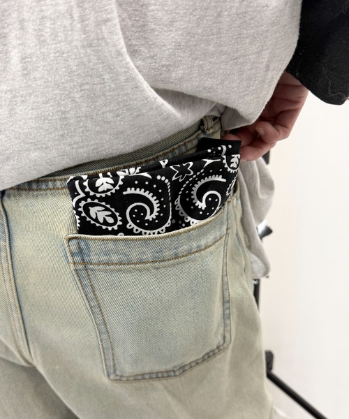 WEGO（ウィゴー）の「WEGO/BIGバンダナ（バンダナ/スカーフ・キッズ・レッド/ホワイト/ネイビー/ブラック・FREE）」の17枚目の写真