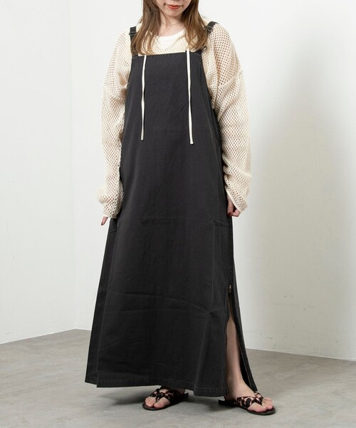 Dickies（ディッキーズ）の「【WEB限定】Dickies（ディッキーズ）別注サイドジップジャンパースカート（ジャンパースカート・レディース・ブラック/オフホワイト・L/M）」の9枚目の写真