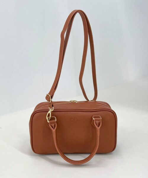 FR横長レザーボストンバッグ（ショルダーバッグ）｜fredy emue