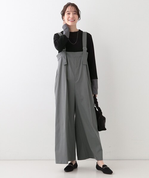 Cutie Blonde(キューティーブロンド)の「ゆるシルエットで大人見せ タック入りオールインワン(サロペット/オーバーオール・レディース・グレー/ブラック・01/02/03)」の3枚目の写真