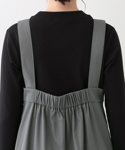 Cutie Blonde(キューティーブロンド)の「ゆるシルエットで大人見せ タック入りオールインワン(サロペット/オーバーオール・レディース・グレー/ブラック・01/02/03)」の15枚目の写真