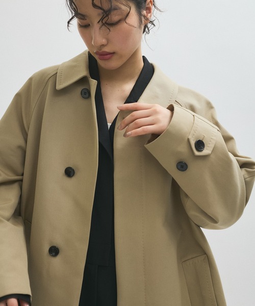 ADAM ET ROPE'（アダムエロペ）の「【サステナブル】コットンダブルクロスバルマカーンコート（ステンカラーコート・レディース・ベージュ系その他・36/38）」の13枚目の写真