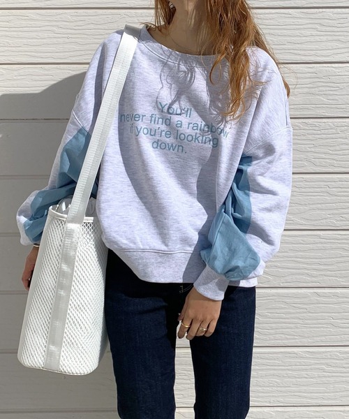 Q（キュー）の「裏毛ドッキングトレーナー（スウェット・レディース・チャコールグレー/オフホワイト・MEDIUM）」の2枚目の写真