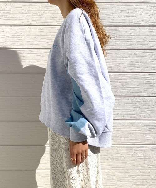 Q（キュー）の「裏毛ドッキングトレーナー（スウェット・レディース・チャコールグレー/オフホワイト・MEDIUM）」の4枚目の写真