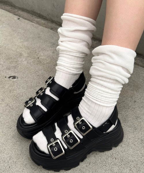 FOREVER 21(フォーエバー トゥエンティーワン)の「【2025SS】アソートベルトスポサン(サンダル・レディース・レオパード/ブラック・LARGE/MEDIUM)」の2枚目の写真