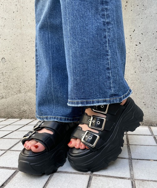 FOREVER 21(フォーエバー トゥエンティーワン)の「【2025SS】アソートベルトスポサン(サンダル・レディース・レオパード/ブラック・LARGE/MEDIUM)」の16枚目の写真