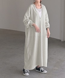 深V抜け感スウェットワンピース