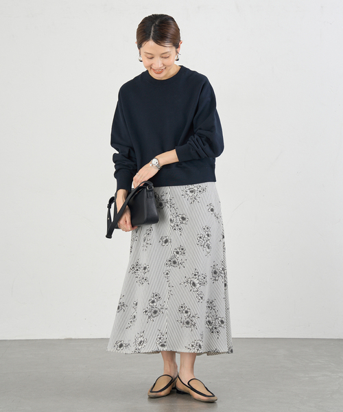 IENA（イエナ）の「《追加5》コットン裏毛クロップドプルオーバー（スウェット・レディース・ホワイト/ネイビー/グレー・FREE）」の7枚目の写真