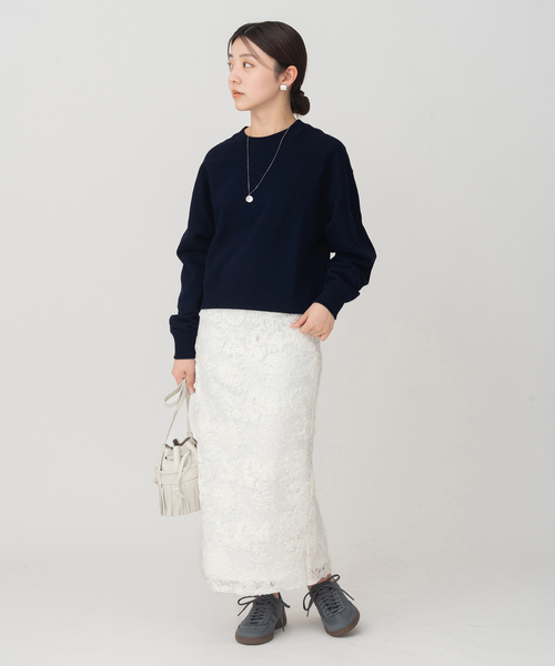 IENA（イエナ）の「《追加5》コットン裏毛クロップドプルオーバー（スウェット・レディース・ホワイト/ネイビー/グレー・FREE）」の6枚目の写真