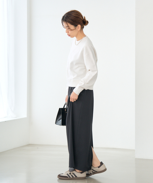 IENA（イエナ）の「《追加5》コットン裏毛クロップドプルオーバー（スウェット・レディース・ホワイト/ネイビー/グレー・FREE）」の22枚目の写真